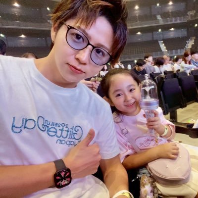 mini_GLLIT's profile picture. ILLIT 娘と推し活！父 MINJUペン 娘 MOKAペン #ILLIT #아이릿 @ILLIT_twt #minju #moka Follow me