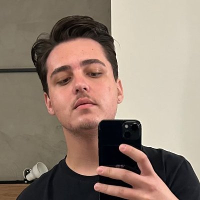 MateusTozoni's profile picture. Software Engineer ~ @nubank | Estudante de psicologia | USF Itatiba | Segue no insta tbm rs https://t.co/XPIFRPij8s