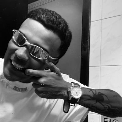 rppdazn's profile picture. o garoto que vive na caixa