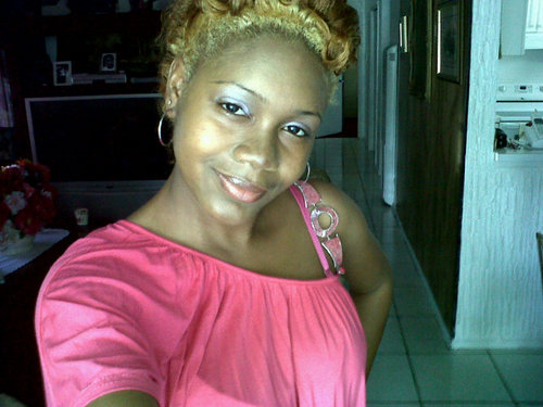 I am a Humble, Kindhearted girl who loves to be loved...im just doing my best to be successful and happy!! Love you All!!!