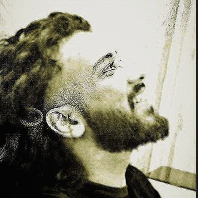 alix_persian's profile picture. اگه آنفالو شدین علتش این بود که دی اکتیو بودین،دلخور نشین زیبایان،همچنان عشقین🍀❤️