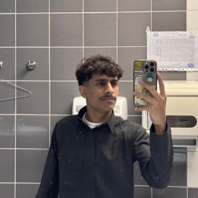 مهما كانت الايام ثقيله عليك بيجي اليوم الي يتغير فيه كل شي وتتغير فيه حياتك للأحسن لكن خلك واثق بالله وصلي وادعي ربك
