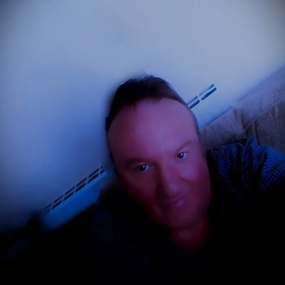 steven from swansea uk....ive written 122 original songs on my keyboard