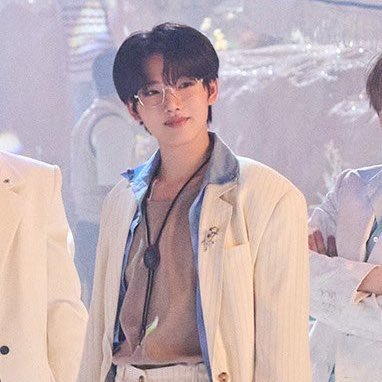 🦖🍼 @treasuremembers #BUSbecauseofyouishine #ไทยเน็กซ์ #TleFirstone #KangNamping