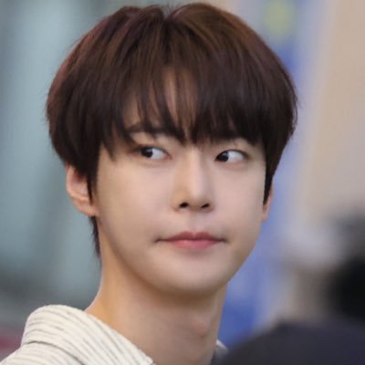 EXO-L/NCTZen (ᓀ‸ᓂ) 🐰🐻🍑💚 Baekhyun is my daughter 👼🏻🤲🏻🐶#reviewNoomizz