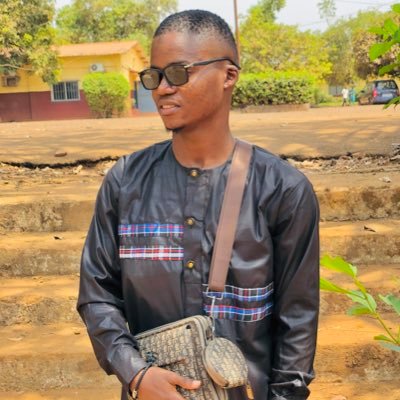 AboubacarGrand's profile picture. merci maman