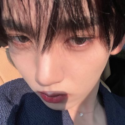 ash081___'s profile picture. 純愛  네 모습이 어떻든 사랑할게 대신 내 곁에만 있어줘