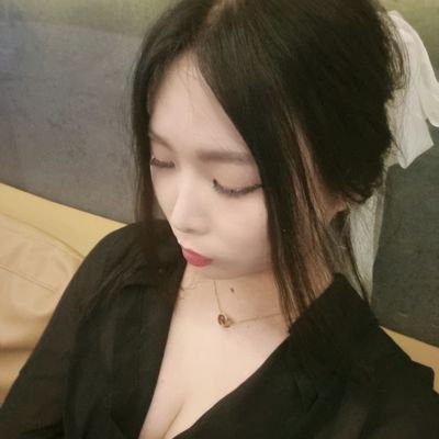 안뇽~? 사진이랑 달라요(사기주의)ㅋ ㅋㅋ
#cd #crosdresser #시디 #쉬멜 #트젠 #영등포별라 #별라 #시디바 #트젠바 #호르몬 #홀몬 #INFP ❤️별라 영등포로 159 2층❤️
💫별라스탭💫
