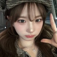 Aura (@wupyuv) 's Twitter Profile