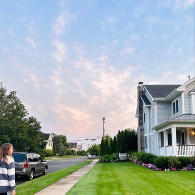 AyamLr246's profile picture. 