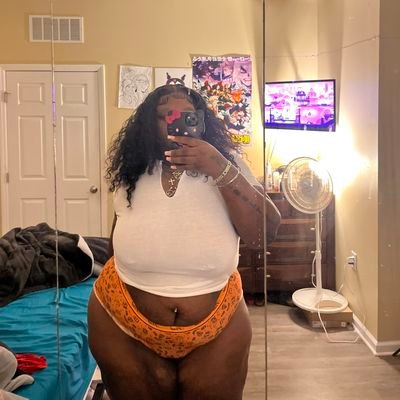 🙅🏾♀️BBW CREATOR 🩷ONLY DM FOR SERIOUS INQUIRIES 💰 ,🌟Ask for my “MENU” 🌈 NO FACE NO CASE 🎭 BUY CONTENT ,custom video, FaceTime, Dropbox (BACKUP)
