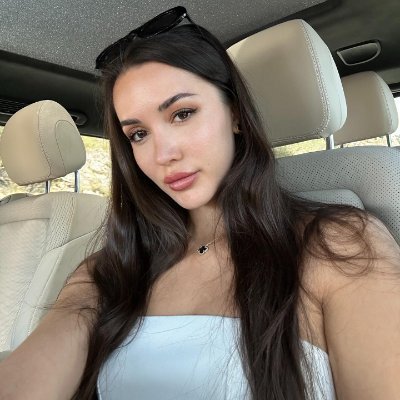 Nova_Clarke1's profile picture. Lost in wanderlust, found in every journey.💗