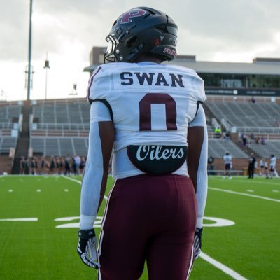 Football and Track Athlete #GodFirst /175/5’9/ 280 Bench/405 Squat/250 Power Clean/Shot-Put PR 45-6/2X USATF and AAU All-American