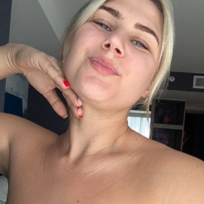 MttieQ_'s profile picture. Subtle, but unforgettable 🌸✨