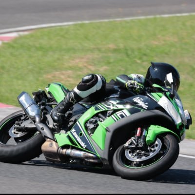 sskrod's profile picture. 04   zx10r (16) ksr2