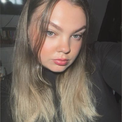 erinmartin_x's profile picture. 