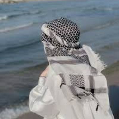Hello, my name is Lana, I am 15 years old, I live in Gaza, I am sharing my story for you to see my suffering, I help my family to meet our needs🥹
