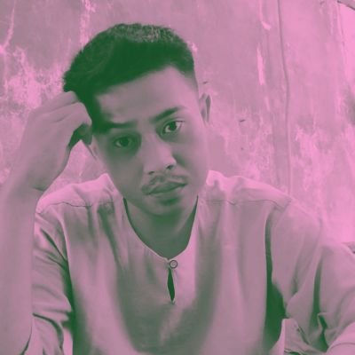 seorang yg suka rebahan di rumah tapi tetap berharap dapat transferan UMR setiap bulan,dan sering merasa lemes seperti pensil Inul setelah rebahan seharian.