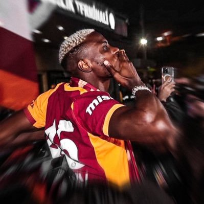 _VO45's profile picture. solo il Gala 💛❤️ #VO45🦁 Road to 5.000k followers 🚀 GT
