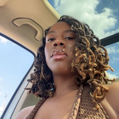 2019 Weight throw National Champ 💪🏿🥇 👻:Ladysav24 IG:__bonnieg #GVSUAlum Phillipians 4:13 LongLiveRee Devo & Tev 💙🤞🏿
