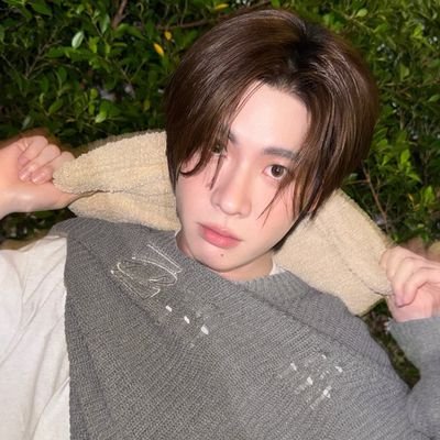 comeomkissme's profile picture. art or artist