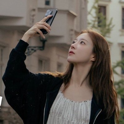 𝙍𝙤𝙡𝙚𝙥𝙡𝙖𝙮 . (92) Actress | Writing my own story, one heartbeat at a time | Captivated by the elegance of 이세영's artistry ~ @le2junho_ 💓