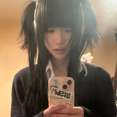 000__00213's profile picture. 