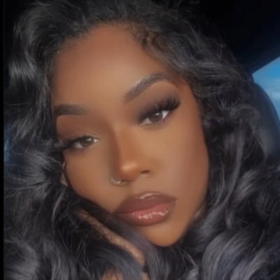 • nola ⚜️ • mommy rave • vegetarian 🌱 • gym girly • cancer 🦋