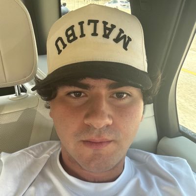 Jacob252731's profile picture. baylor 25' tamu 27' ~ Contributor for @BaylorBearsonSI