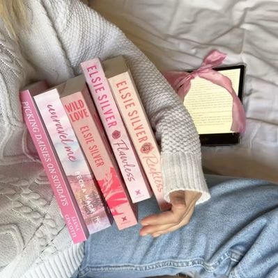 lost1nafantasy's profile picture. 20 | CR; these infinite threads | TBR: 27 | — 📖 : 132/140