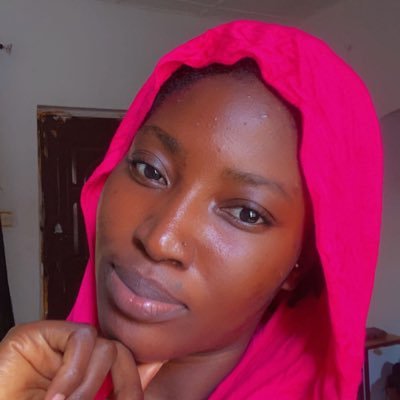 Tailor Awon Olori✂️, Linguist, Heavy on Alhamdulilah, IG: https://t.co/0gz2rOvcPw