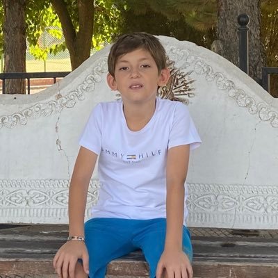 Nasip Kadar Güzel Bir Kelime Var mı? Ne Eminsin,ne de Ümitsiz.. Ama Senin Adına En İyisini Bilene Teslimsin...