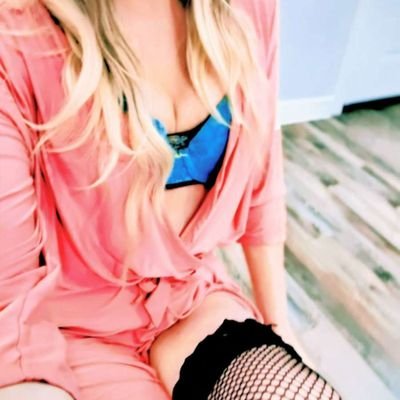 👻 Snap @maddskyye📍Houston, TX 🏳️⚧️ Trans ♐ Sagittarius
I keep my circle small because it's better to have 4 quarters than 100 pennies. -Me🤗💕✨