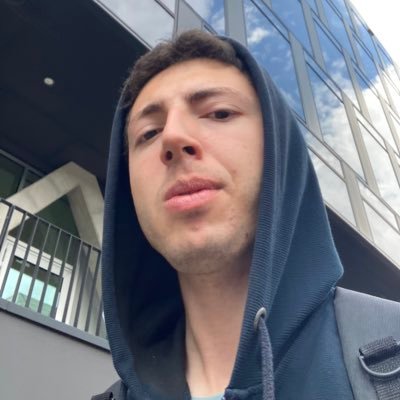 lasttraumer's profile picture. kediler ve sinema olmadan hayat yaşanmazdı - japon atasözü