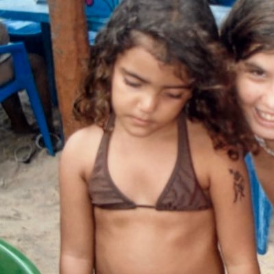 o que voce faria se uma mulher loira te perseguisse
