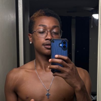 | solo content | 🤑💰| back up @callmezi_2 | cash app : $igobyzi1 | influencer | North Carolina 📍 | snap:zikeam_1 | if you wanna buy videos dm me for prices 💙
