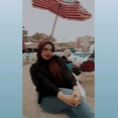 بِداخلها أمان يحتوى وطن بأكملُه 🤎. هنا كلماتى العبثيه وقد تراها مشوشه مثل عقلي تماماً.