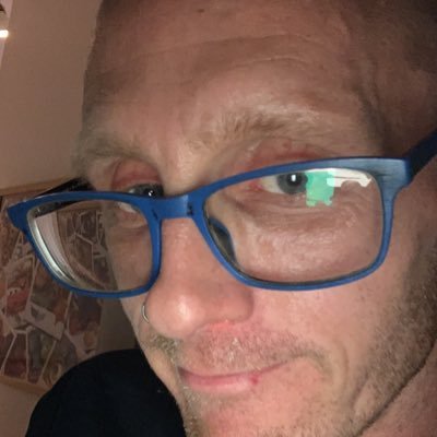 Gusti2093561096's profile picture. hey i frække tøser