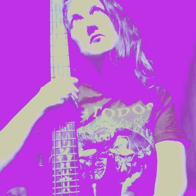 Low Priestess of Dread & Heaver of the Collective Bosom of the Masses. Hedge-Rider. Bass Bitch. ADHD af. 🐙🏴