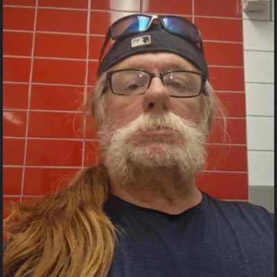 Mellachi239370's profile picture. 