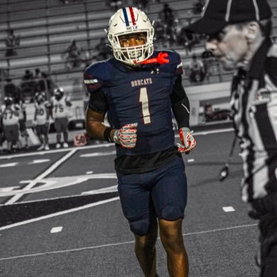 Class of 26 6’0 SS/CB Chaparral high school 3.2 gpa|| 465 squat||265 bench||265 hang clean|| phone 254-535-1134