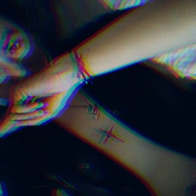 souvenirSrm's profile picture. get out
