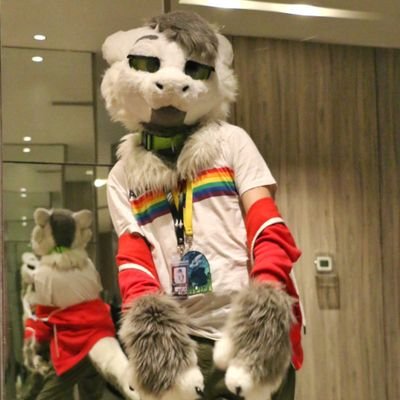 I'm your fluffy dragon who loves to talk, dance & drink ✨🐾🐉