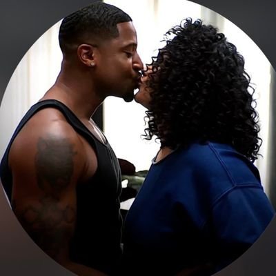 Beau's Ma😘|| PROUD GOONIE ☠️|| Bridgerton Loyalist #KEMET -Defense Atty🤏🏽 #TheChi #BTG❤️🔥Danni & Preston 💋#Sistas #TeamTaylor FoundationalTHOPIST🫡❤️🔥