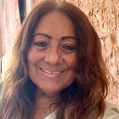 Wife,mother & Nana. Statehood advocate . Sales, Sun is life water heaters,solar products.animal advocate against their abuse.