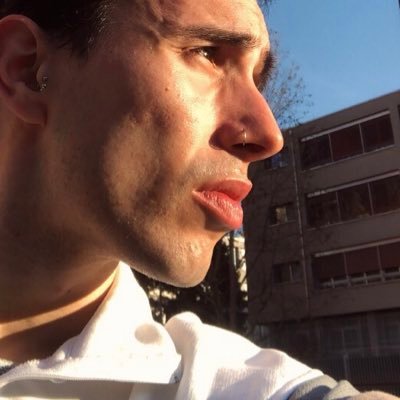 Denok eman behar dugu zerbait, gutxi batzuek dena eman behar ez dezaten | PhD in Physics @polimi Fisikan doktorea (he/him 🏳️🌈)