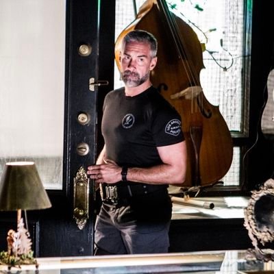 Jay Harrington, Actor/Movie Director, Presently working with SWAT, Management, popularly Known as , (Deacon Kay) from the SWAT series.