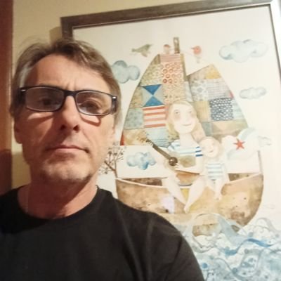 Cando era neno na noite calma adormecía co son do mar. Aquela paz sonora da inocencia.