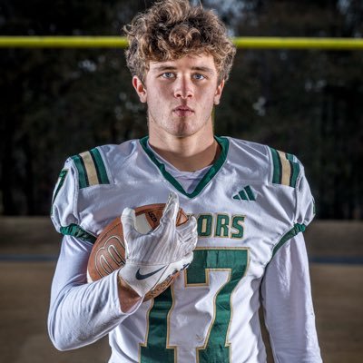 5’9/170pounds/ athlete/ 4.6GPA email roccoreiss23@gmail.com highlights https://t.co/X0vlvCRsCo @bullochacademy #17 C/O 27 Cell 912-678-5886