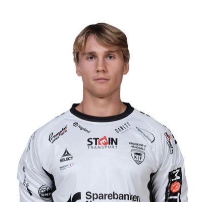 kaster ball i Kragerø håndball og eier av RThandball